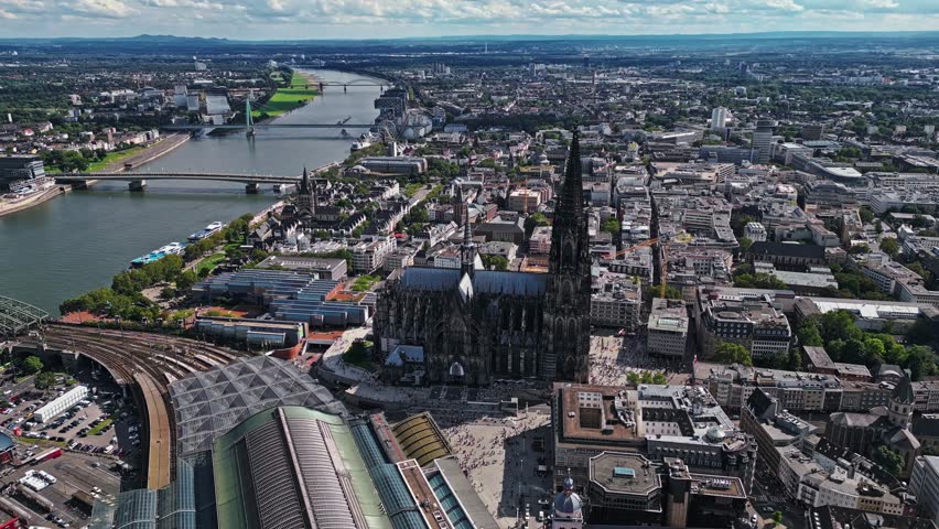 Historic Roman Catholic cathedral church, located in Cologne city 4k