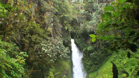 Papua New Guinea, Highland territory at Ambua Falls