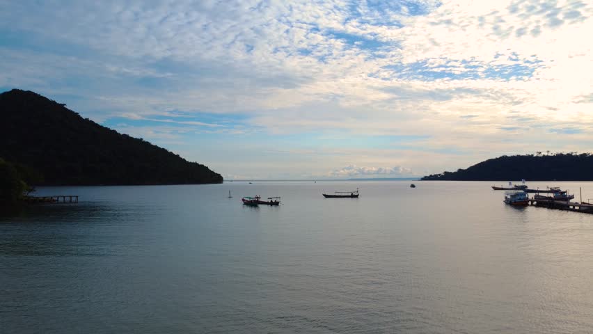 Gulf of Thailand Koh Rong Samloem Cambodia tropical nature Southeast Asia longtail boats