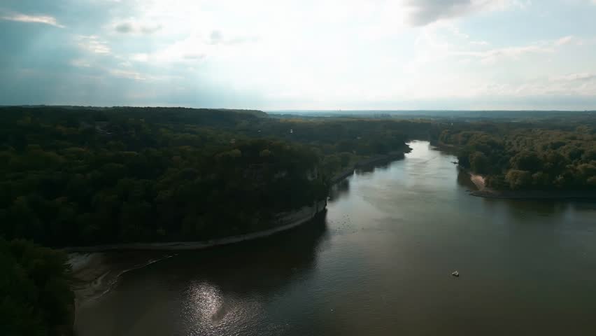 Aerial wide drone shot of Starved Rock State Park and Illinois River, capturing scenic landscapes, natural beauty, and outdoor adventure.