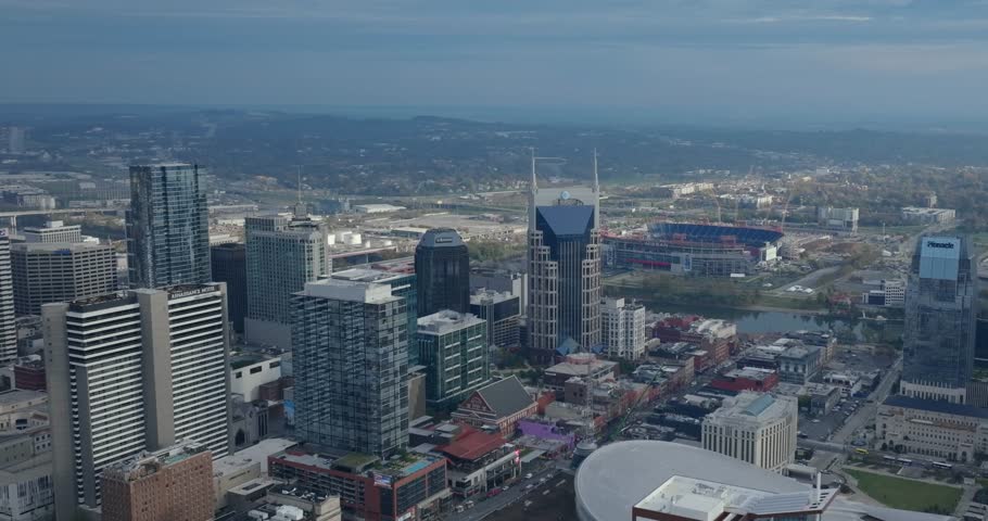 Aerial view of Nashville skyline with clear sky in Tennessee