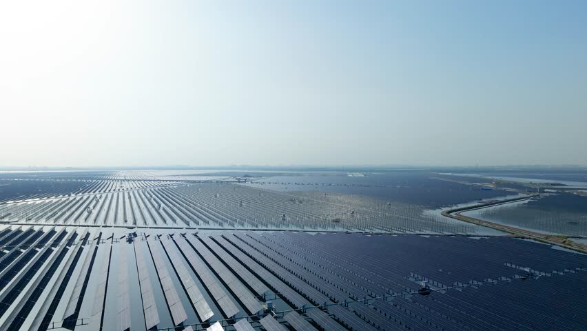 Photovoltaic solar panels on the sea surface of Tianjin