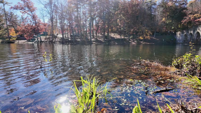 Tennessee, USA. Cumberland Mountain State Park, Cumberland Mountain State Park is a picturesque natural park located on the Cumberland Plateau, known for its lakes.
