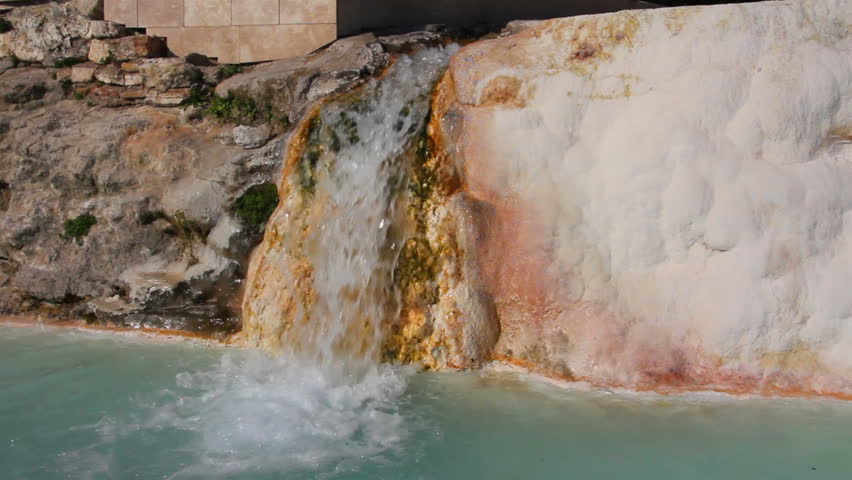 mineral waterfall in pamukkale turkey