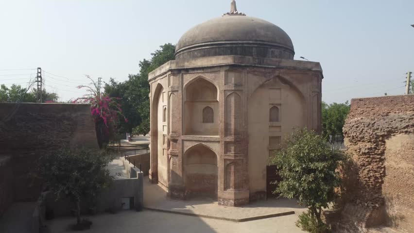 Tomb of Legendary Baloch Hero Chakar e Azam, Satghara Okara Pakistan