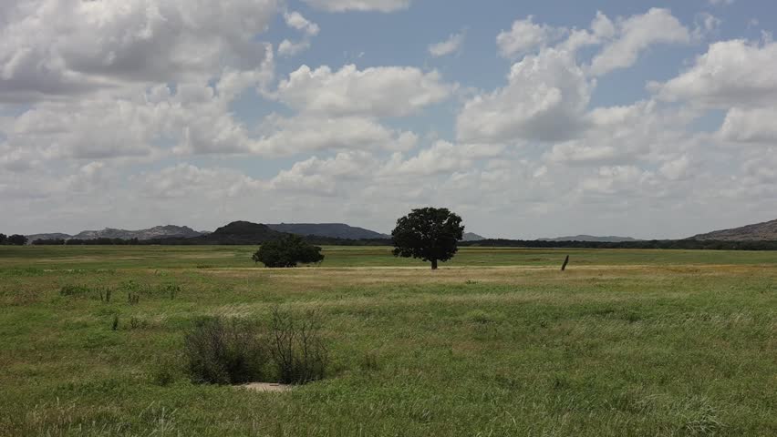 A panning view of the Prairie landscape of Oklahoma
