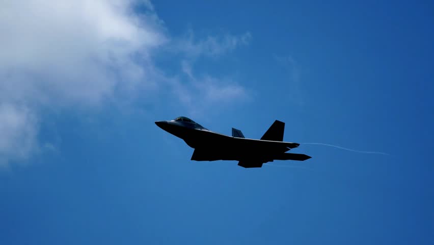 F-22 Raptor Demo - Slow Motion Highlight-reel