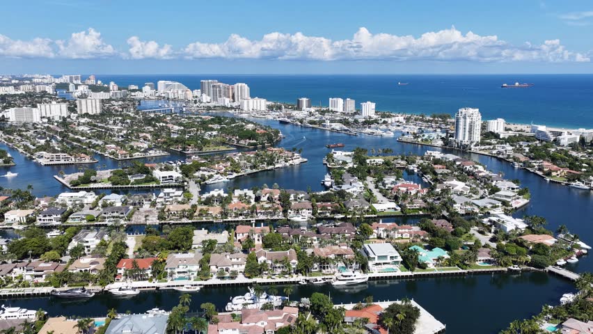Fort Lauderdale Skyline In Fort Lauderdale Florida United States. Bird Eye View Of A Amazing Coastal Beach In The Summer Holiday. Business Sky Downtown Cityscape. Backgrounds Panoramic City.