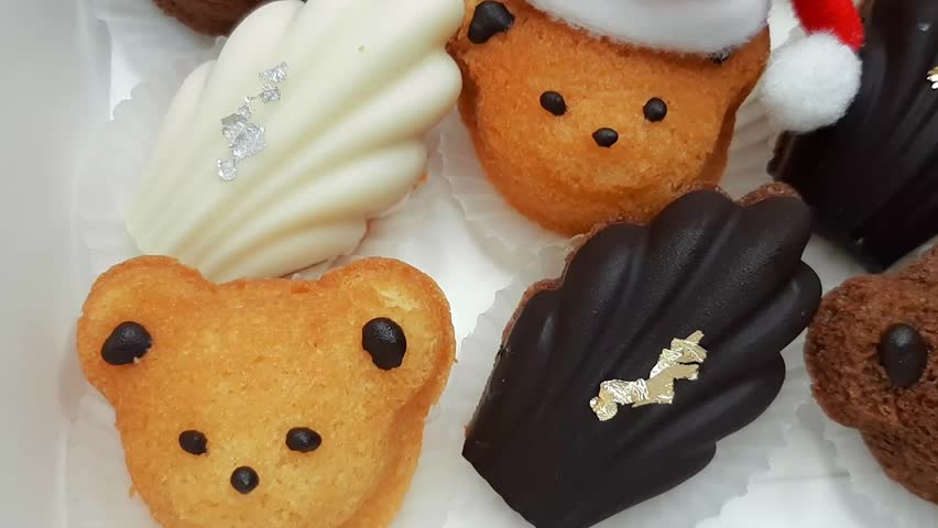 Best Christmas Santa Claus Easter Holiday Madeleine Chocolate Cake Icing Cookie Baked Bakery Teddy Bear Animal Toy Set Shape Frosting Gift Brown Edible Gold Topping Sugar Cute Fun Treats White Video Footage