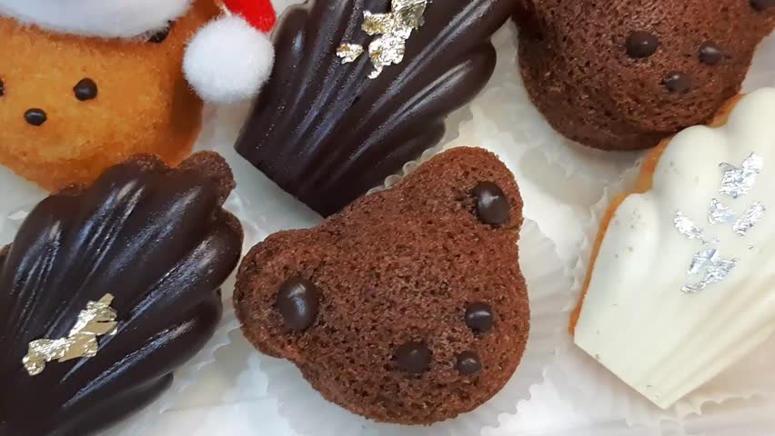 Best Christmas Santa Claus Easter Holiday Madeleine Chocolate Cake Icing Cookie Baked Bakery Teddy Bear Animal Toy Set Shape Frosting Gift Brown Edible Gold Topping Sugar Cute Fun Treats White Video Footage