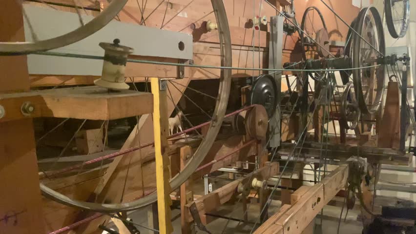 Old wheel and rope mechanism – traditional engineering and mechanical heritage