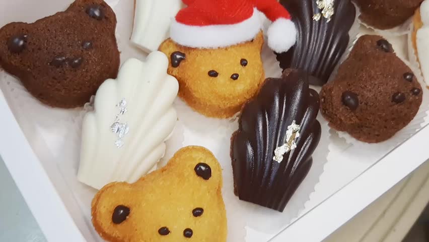 Best Christmas Santa Claus Easter Holiday Madeleine Chocolate Cake Icing Cookie Baked Bakery Teddy Bear Animal Toy Set Shape Frosting Gift Brown Edible Gold Topping Sugar Cute Fun Treats White Video Footage