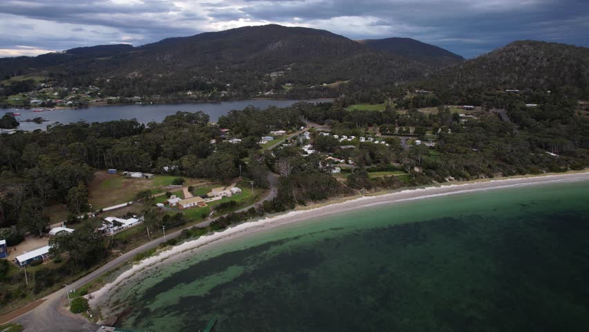 Wedge Bay And Surroundings In White Beach, Tasmania, Australia - Drone Shot