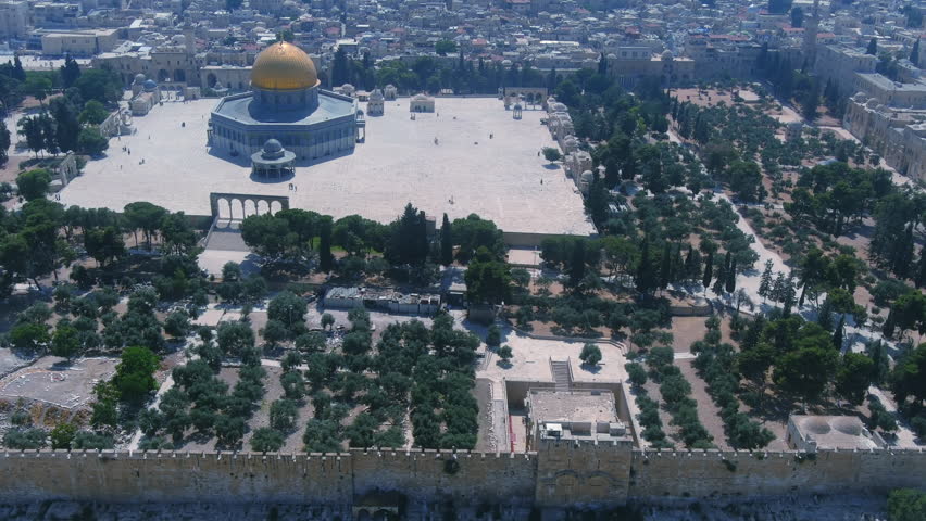 ILANNSPA 121
Aerial Temple Mount Jerusalem

Drone footage showing Temple Mount, Dome of the Rock, Western Wall area, and Jerusalem cityscape, 31 December 2025.

