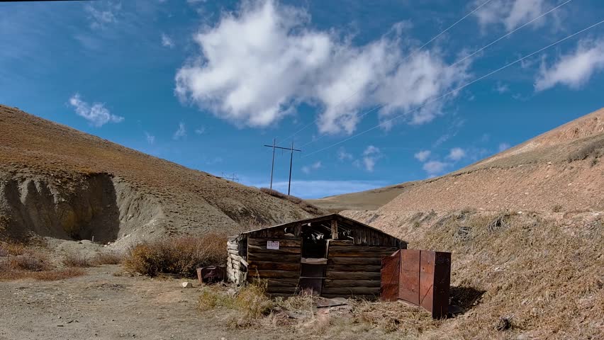 Abandoned miners cabin in the high elevation of the Colorado Rockies of Park County in the San Isabel National Forest on an old mining road from Fairplay to Leadville.