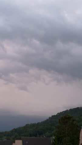 Massive clouds, sunset and thunderstorms, low-fi day in Switzerland