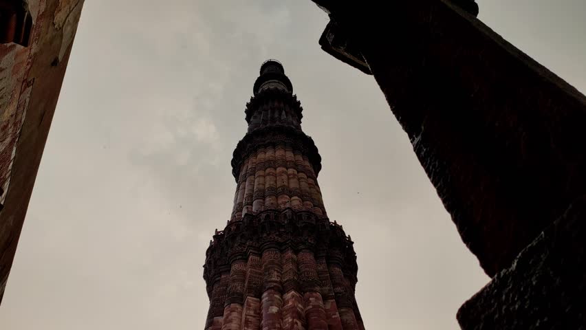Qutub Minar | Qutub MinarUNESCO World Heritage Site, Delhi, India | Famous Heritage Monument of Delhi