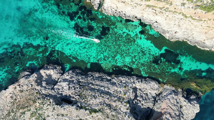 Malta, Comino Island - Rocky strait