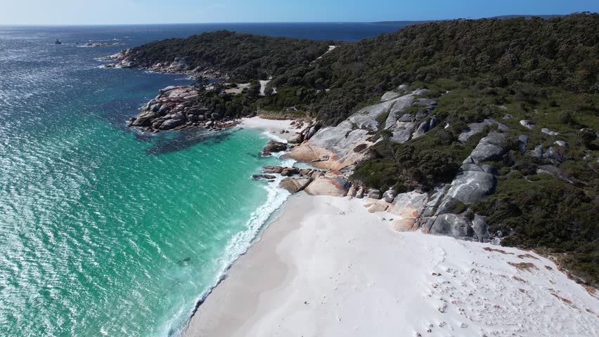 Taylors Beach And Sloop Rock Lookout In Binalong Bay, Tasmania, Australia - Drone Shot