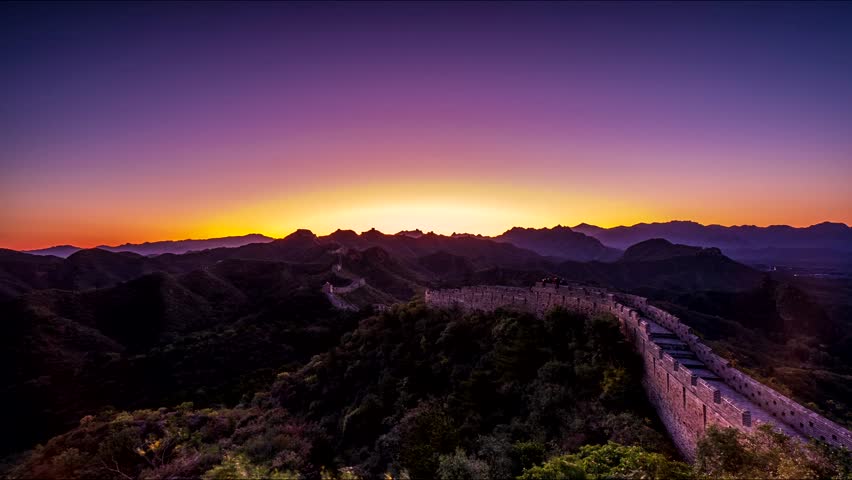 This video presents the magnificent Great Wall of China winding across China’s great rivers and mountains, showcasing the spectacular and grand beauty of this world-famous cultural heritage and national landmark. It captures the ancient great wall standing on green mountain peaks, blending the grandeur of ancient architecture with the stunning scenery of China’s vast and magnificent natural landscape, ideal for China tourism promotions and cultural heritage content.