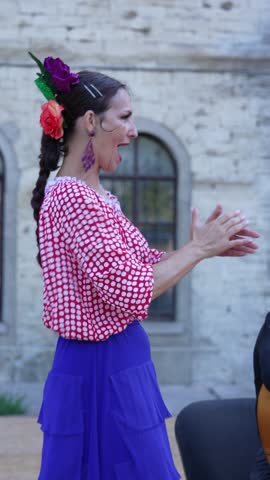 Palmas handclaps in Spanish flamenco
