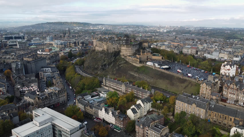 Flying up to Edinburgh castle drone view 