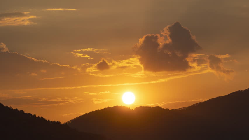 Xishan Mountain Sun Disc at Sunset and Sunrise 4K Timelapse