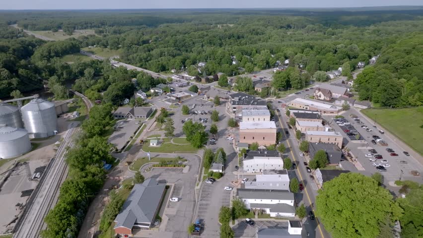 Newaygo, Michigan downtown with drone video moving left to right.