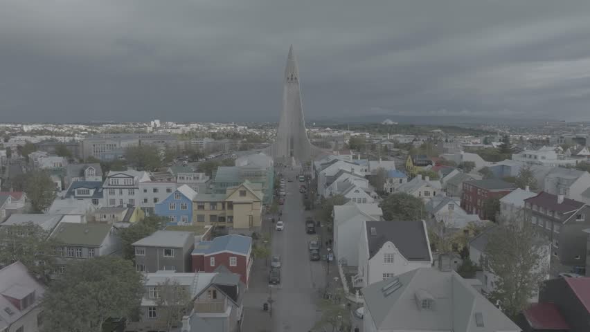 Reykjavik town center Hallgrimskirkja church 