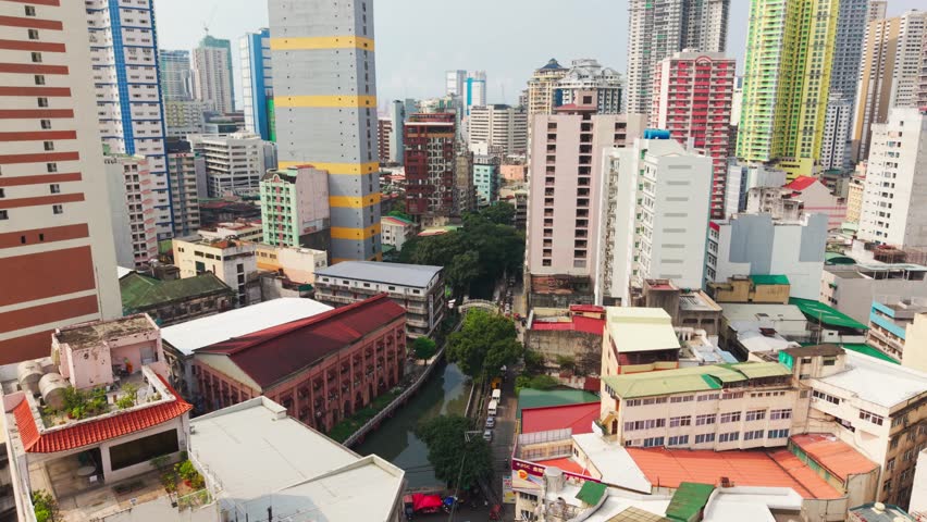 Bright November daylight reveals historic Chinatown skyline in Manila City