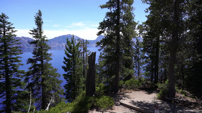 Crater Lake Cleetwood Cove Trailhead Oregon USA