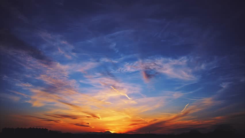 Majestic Sunset Horizon | Dynamic Clouds and Radiant Magic Hour over Tama River