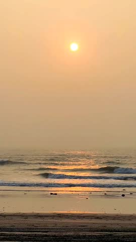 Tranquil Sunset Over Ocean Waves