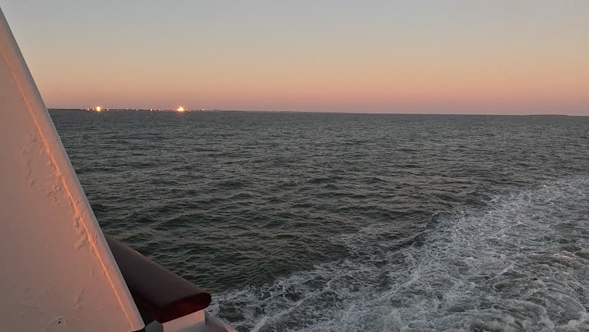 The Río de la Plata washes the southern coast of Uruguay, serving as a natural border with Argentina.   It is the widest river in the world, at 290 km long.