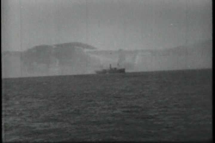 1910s - World War One begins and American airmen train.