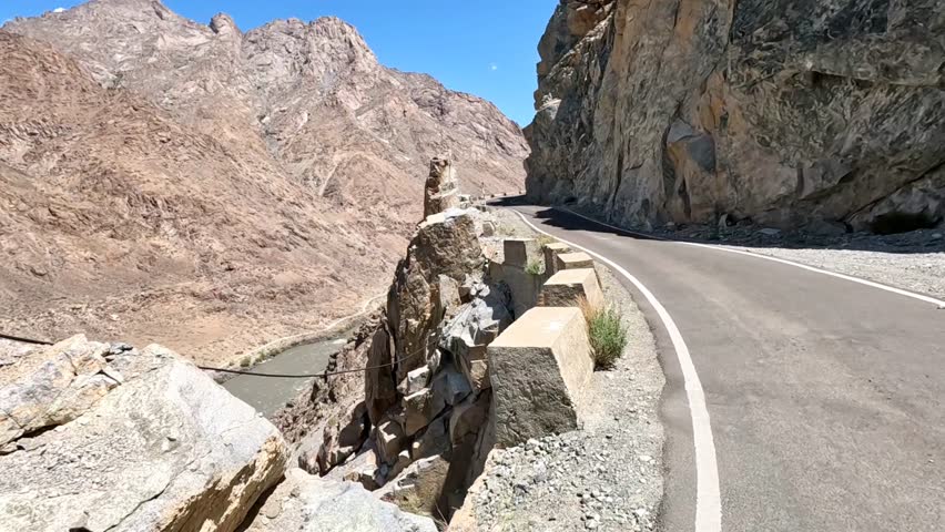 kargil to hunderman poin view road trip 4k video in india