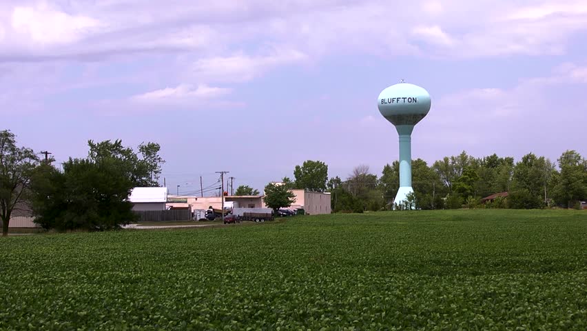 Water tower in bluffton Indiana