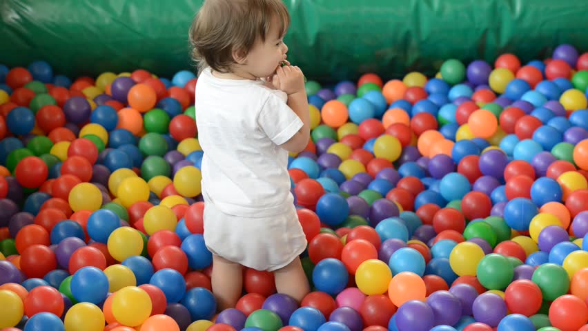playing balls for babies