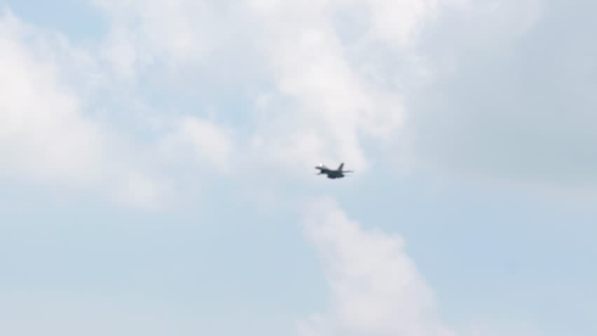 high-velocity flight demonstration by the F-16 fighter