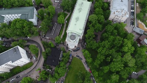 Smooth Downward Flight above Medical Center