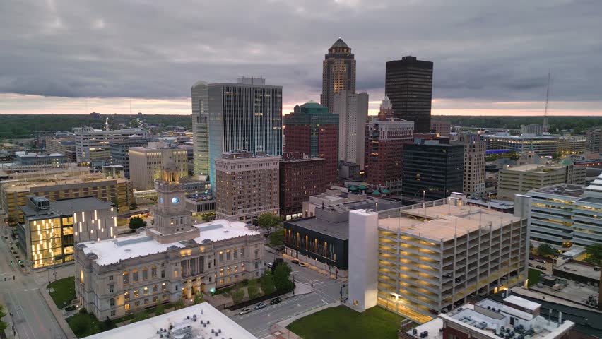 Des Moines, Iowa, USA Downtown City Skyline at dusk.