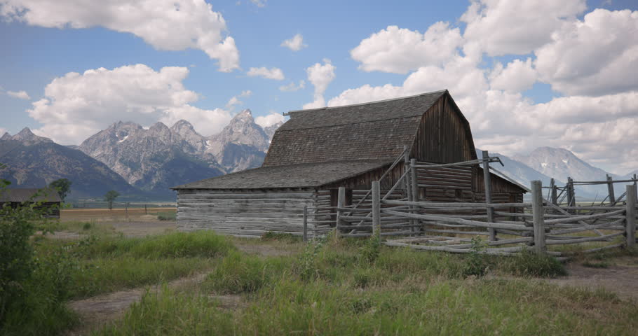 This is the john moulton Barn at the grand teton national park but from the side view.