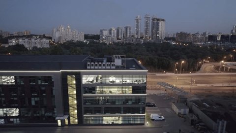 Drone Tracking Left Past Business Center