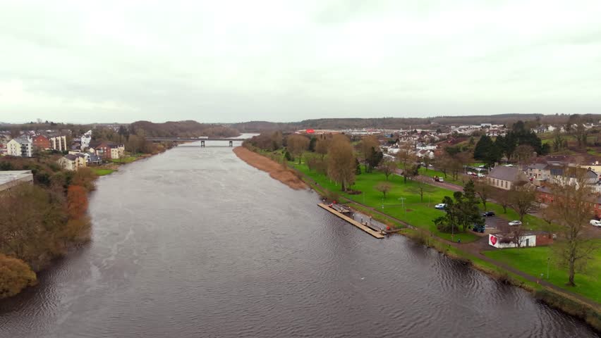 Wide advancing aerial video of the River Bann in Coleraine, Northern Ireland in the UK. The video is produced in 4K, 60FPS and with Rec709 color.