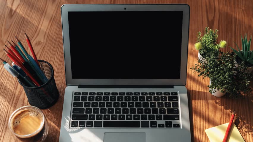 Search engine research, SEO optimization, search data analysis, keyword strategy, and digital visibility improvement through effective search engine and SEO tools. Gist