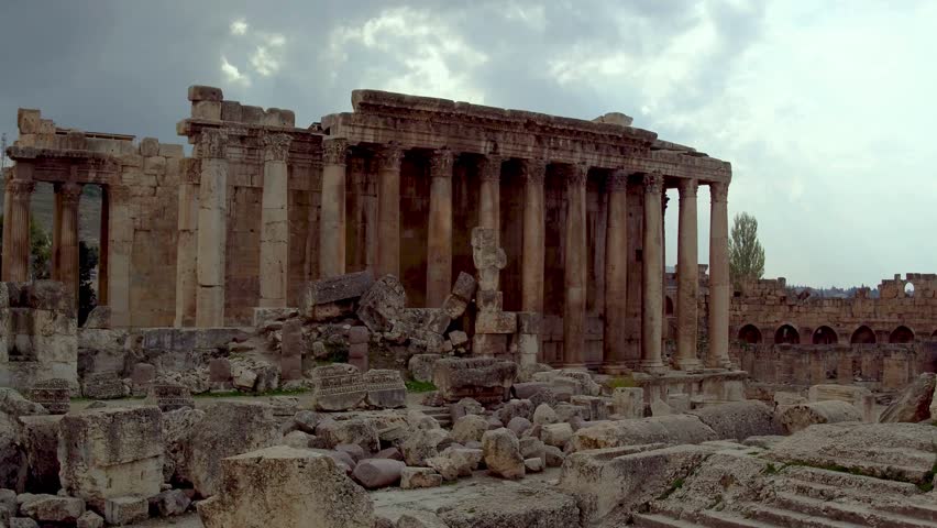 This video features the Temple of Jupiter, a significant archaeological site in Palmyra, Syria. The temple is a testament to the region's rich history and cultural heritage, showcasing impressive stone columns and ancient architecture. The video provides a glimpse into the past, allowing viewers to explore and learn about this fascinating historic site.