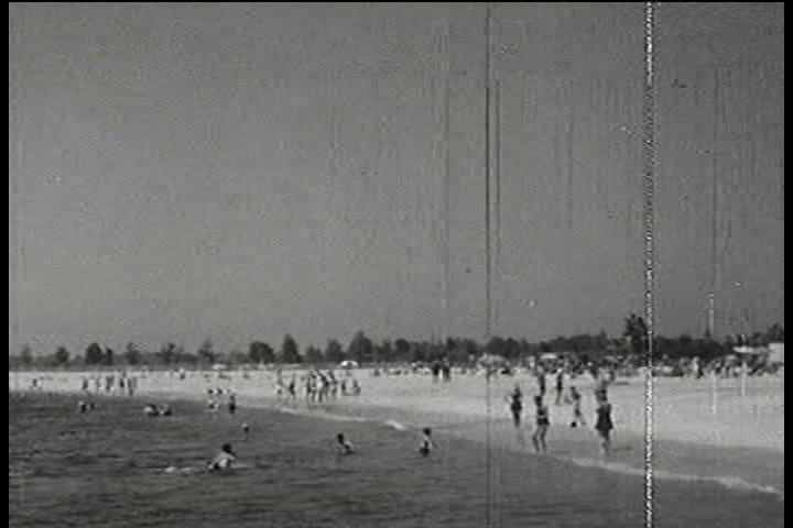 1950s - A short travelogue film highlighting sights in Connecticut.