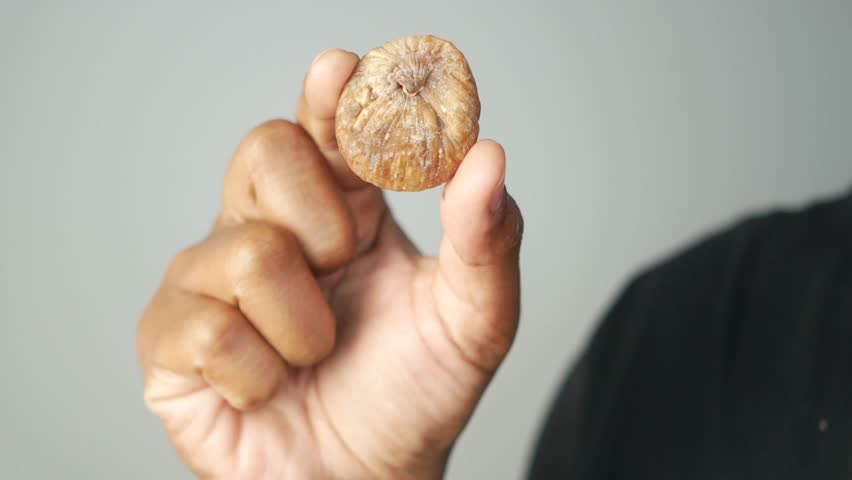 Discovering dried figs and their health benefits in the kitchen