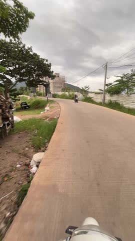 Video portrait of the journey to a small mountain