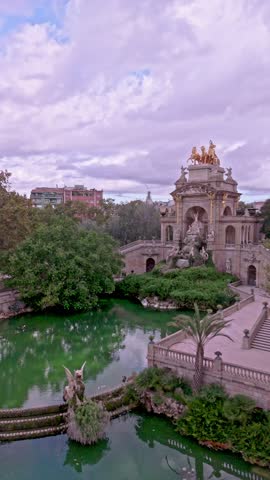 Aerial view of cascada monumental in barcelona's parc de la ciutadella